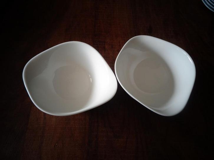 Villeroy & Boch Dune witte salade/pasta schaaltjes, Huis en Inrichting, Keuken | Servies, Zo goed als nieuw, Schaal of Schalen