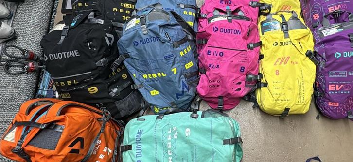 Duotone kites rebel d lab evo sls rebel sls dice sls, Watersport en Boten, Kitesurfen, Zo goed als nieuw, 9 m², Geen board, Ophalen of Verzenden