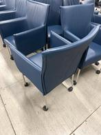 Vergader stoel/ eetkamerstoel l HCM Milano l blauw l netjes, Blauw, Leer, Ophalen of Verzenden, Zo goed als nieuw