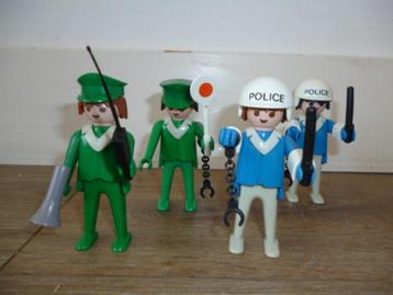 x4 Vintage Playmobil Politie met Accessoires beschikbaar voor biedingen