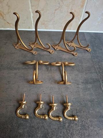 Vintage goudkleurige messing wandhaken/kapstokhaken.  beschikbaar voor biedingen