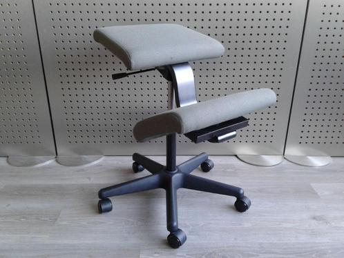 1x Variér (Stokke) Wing (Grijs), Zeer Mooi!, Huis en Inrichting, Bureaustoelen, Gebruikt, Bureaustoel, Grijs, Ergonomisch, Ophalen of Verzenden
