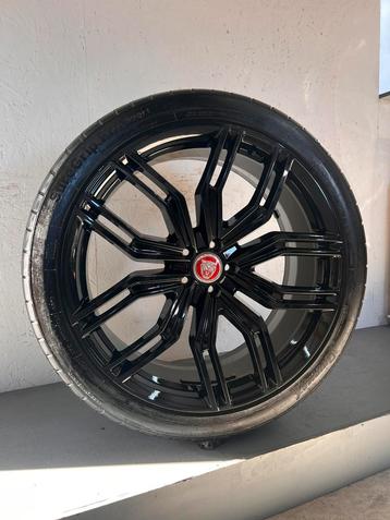 22 inch Jaguar F-pace I-pace Zomerbanden  beschikbaar voor biedingen