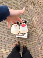 Nike x Travis Scott Air Jordan 1 Low Olive US 8.5, Overige kleuren, Nieuw, Ophalen of Verzenden, Sneakers of Gympen