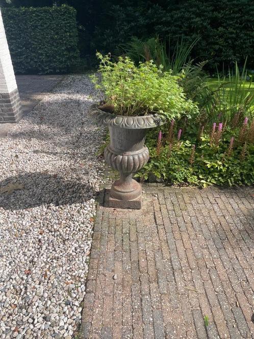Brocante Empire tuinvaas, gietijzer, Tuin en Terras, Tuinvazen, Gebruikt, Ophalen