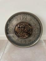 Industriële klok met bewegende tandwielen, Huis en Inrichting, Ophalen, Zo goed als nieuw, Analoog, Wandklok