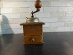 Oude houten koffiemolen, Antiek en Kunst, Antiek | Keukenbenodigdheden, Ophalen of Verzenden