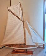 Zeilboot gaffel getuigd 85 cm lang 80 hoog, Hobby en Vrije tijd, Modelbouw | Boten en Schepen, Ophalen, Zo goed als nieuw