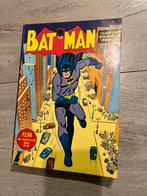 Batman 10 spannende verhalen 1967 goede vintage staat, Boeken, Strips | Comics, Meerdere comics, Ophalen of Verzenden, Gelezen