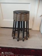 Vintage kruk uit Indonesië hoogte 45 doorsnee 24 cm, Huis en Inrichting, 1 kruk, Ophalen of Verzenden, 60 tot 90 cm