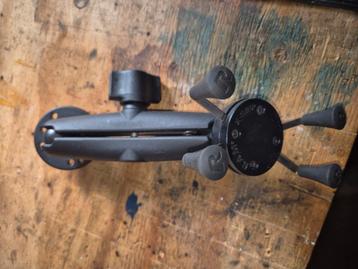 Ram mount met x-grip  beschikbaar voor biedingen