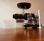 Omega MM900 Slowjuicer - Perfect voor Selderij!, Witgoed en Apparatuur, Juicers, Ophalen, Zo goed als nieuw, Slowjuicer