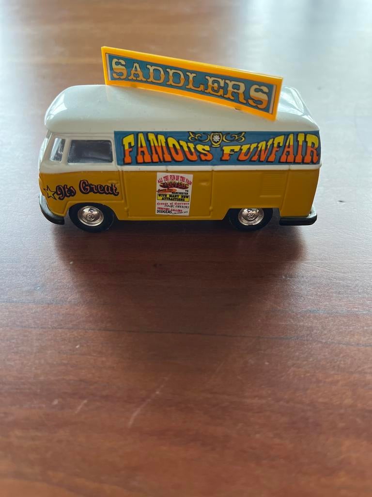 Vintage VW bus - Famous Funfair, Ophalen of Verzenden, Zo goed als nieuw, Auto, Overige merken