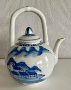 Klein porseleinen chinees theepotje, Antiek en Kunst, Antiek | Porselein, Ophalen of Verzenden