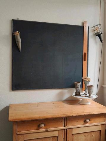 Oud krijtbord / schoolbord  beschikbaar voor biedingen