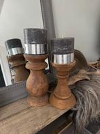 Te koop 2 prachtige houten kaarsen houders  met kaarsen, Ophalen of Verzenden, Zo goed als nieuw, Hout, 25 tot 50 cm