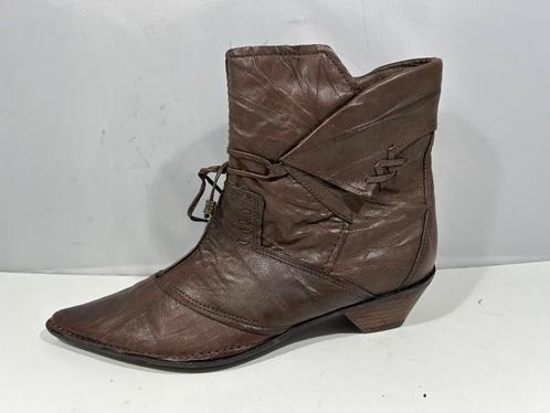 Orizonte, maat 38, leuke bruine puntlaarsjes, Kleding | Dames, Schoenen, Zo goed als nieuw, Lage of Enkellaarzen, Bruin, Verzenden