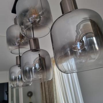 Compleet set vloerlamp, eettafel hanglamp en bloemenvaas beschikbaar voor biedingen