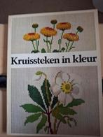 Kruissteken in Kleur - Borduurpatronen Boek, Ophalen of Verzenden, Gebruikt, Handborduren, Patroon