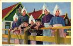 Volendam [Holland] - kinderen in klederdracht - gelopen, Gelopen, Noord-Holland, Ophalen of Verzenden, 1920 tot 1940