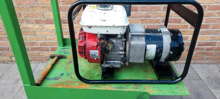 Aggregaten verschillende merken vanaf 125 euro, Doe-het-zelf en Verbouw, Aggregaten, Zo goed als nieuw, Benzine, Minder dan 5 kVA