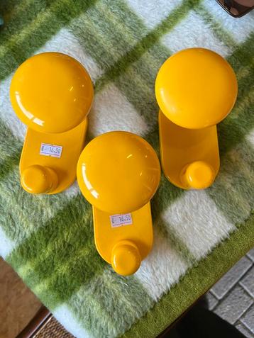 3 vintage italiaans design gele kapstok haken beschikbaar voor biedingen