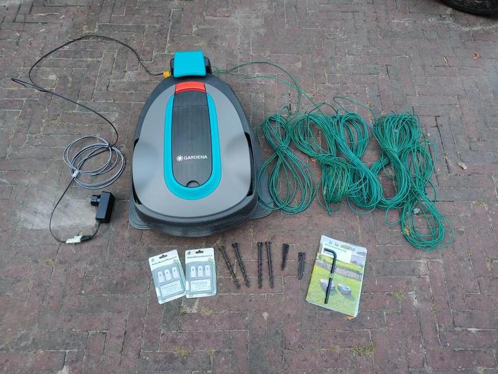 Gardena Sileno City 250 Robotmaaier, Tuin en Terras, Robotmaaiers, Gebruikt, Minder dan 20 cm, Ophalen