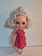 Lief custom blythe meisje, Verzamelen, Poppen, Ophalen of Verzenden, Zo goed als nieuw, Pop