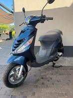 ⭐️Piaggio zip 4 takt 50 cc 701 KM!! Brom Nieuwstaat!!⭐️, Fietsen en Brommers, Scooters | Piaggio, Ophalen, Zo goed als nieuw, Zip