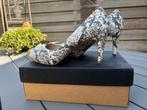 Mimo pumps fraai chique printje grijs gebroken wit maat 42, Kleding | Dames, Schoenen, Pumps, Overige kleuren, Ophalen of Verzenden