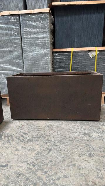 Roest look - bloembakken - lamgwerpig  beschikbaar voor biedingen