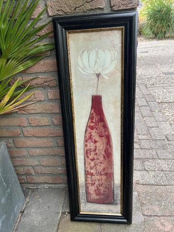 Smalle hoge tekening in mooie goud donkerebruine lijst beschikbaar voor biedingen