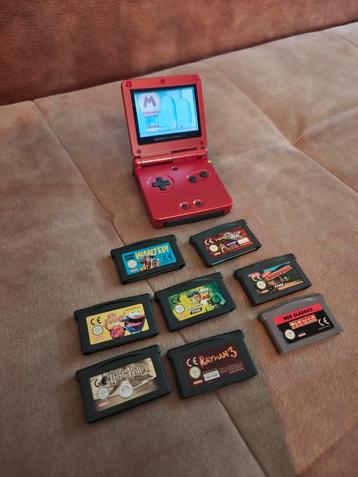 Gameboy advance SP met 9 games beschikbaar voor biedingen
