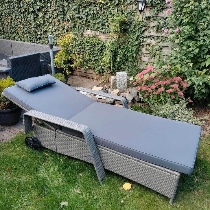 Ligbed Nieuw, Tuin en Terras, Ligbedden, Zo goed als nieuw, Aluminium, Ophalen