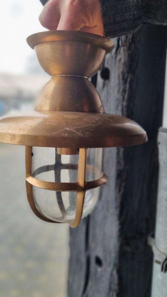 Zware Messing Scheepslamp / Buitenlamp, Antiek en Kunst, Curiosa en Brocante, Ophalen of Verzenden
