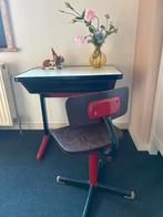 Stevig Vintage Kinderbureautje  met stoel voor uw kleuter, Ophalen, Gebruikt, Tafel(s) en Stoel(en)