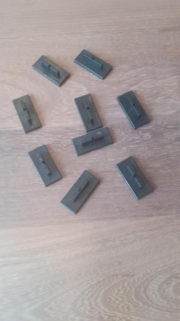 Handige Montageclips beschikbaar voor biedingen
