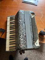 borsini castelfidardo accordeon met AUX aansluiting, Muziek en Instrumenten, Accordeons, Ophalen of Verzenden, Gebruikt, Overige merken