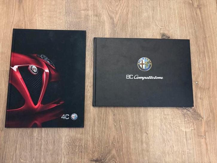Alfa Romeo 8C Competizione en Alfa Romeo 4C, Boeken, Auto's | Boeken, Zo goed als nieuw, Alfa Romeo, Ophalen of Verzenden