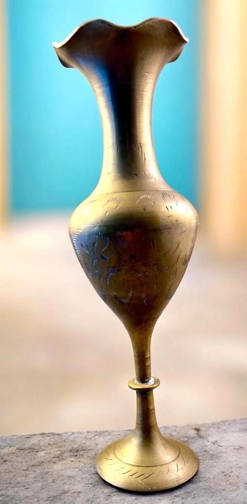 Een messing vintage vaas, vermoedelijk afkomstig uit India., Antiek en Kunst, Curiosa en Brocante, Ophalen of Verzenden