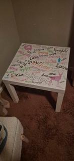 Leuke tafel met liefdesthema x2, Ophalen, Gebruikt, Tafel(s)