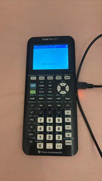 Grafische rekenmachine met oplader TI-84 PLUS beschikbaar voor biedingen