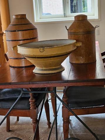 Oude Franse Biedermeier confit pot, uitgevoerd met band. beschikbaar voor biedingen
