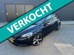 Volvo V40 1.6 T2 Summum Xenon Navi PDC Trekhaak 17", Voorwielaandrijving, Gebruikt, 4 cilinders, Zwart
