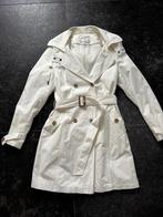 Trenchcoat Gigue maat 38. Ecru., Kleding | Dames, Gedragen, Maat 38/40 (M), Ophalen of Verzenden, Wit