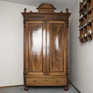 Mooie collectie antieke Art Deco nouveau barokke meubelen beschikbaar voor biedingen