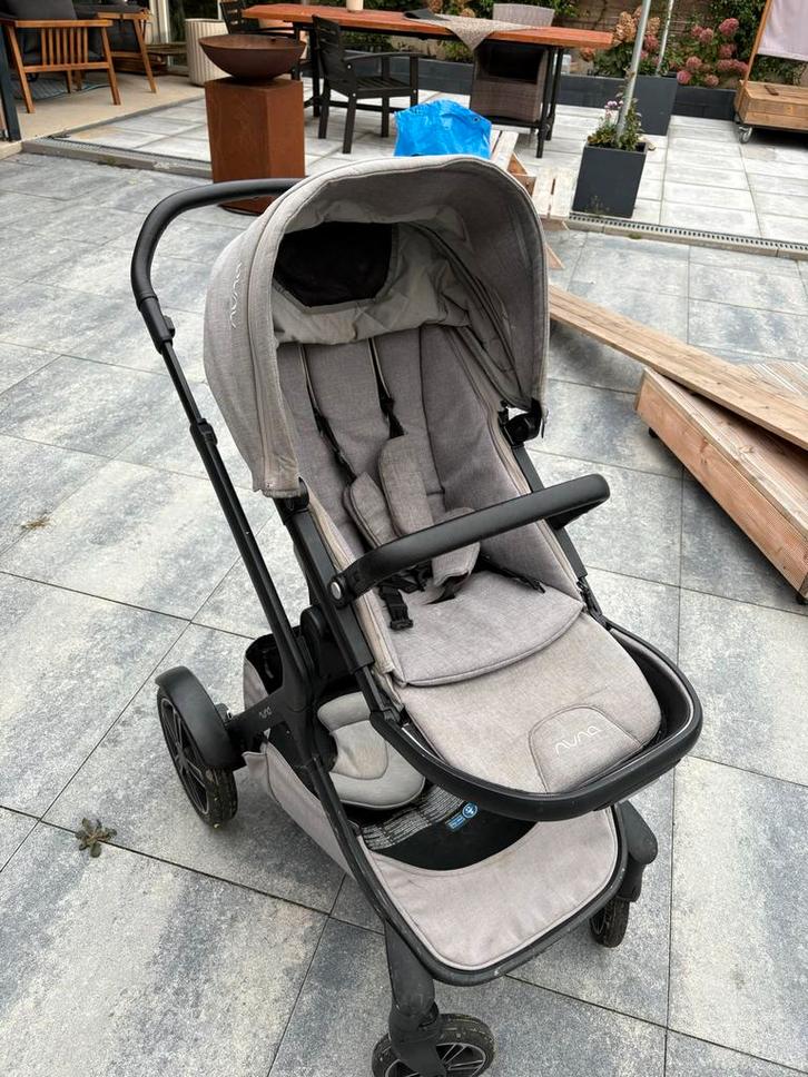 Nuna Kinderwagen met Zit & Ligbak, Kinderen en Baby's, Kinderwagens en Combinaties, Zo goed als nieuw, Combiwagen, Overige merken