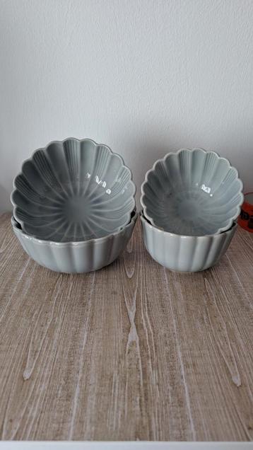 AH Schalen - Set van 4 beschikbaar voor biedingen