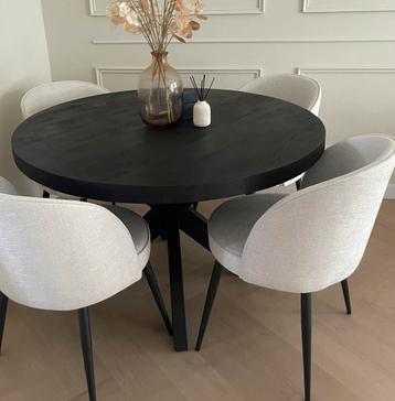 Mangohout eettafel en salontafel rond zwart beschikbaar voor biedingen