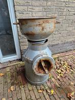 Oude melkbus met teems, Ophalen